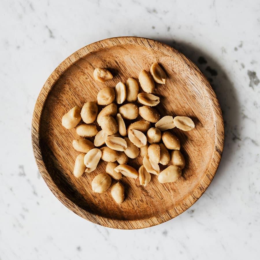 Peanuts - can dogs eat nuts