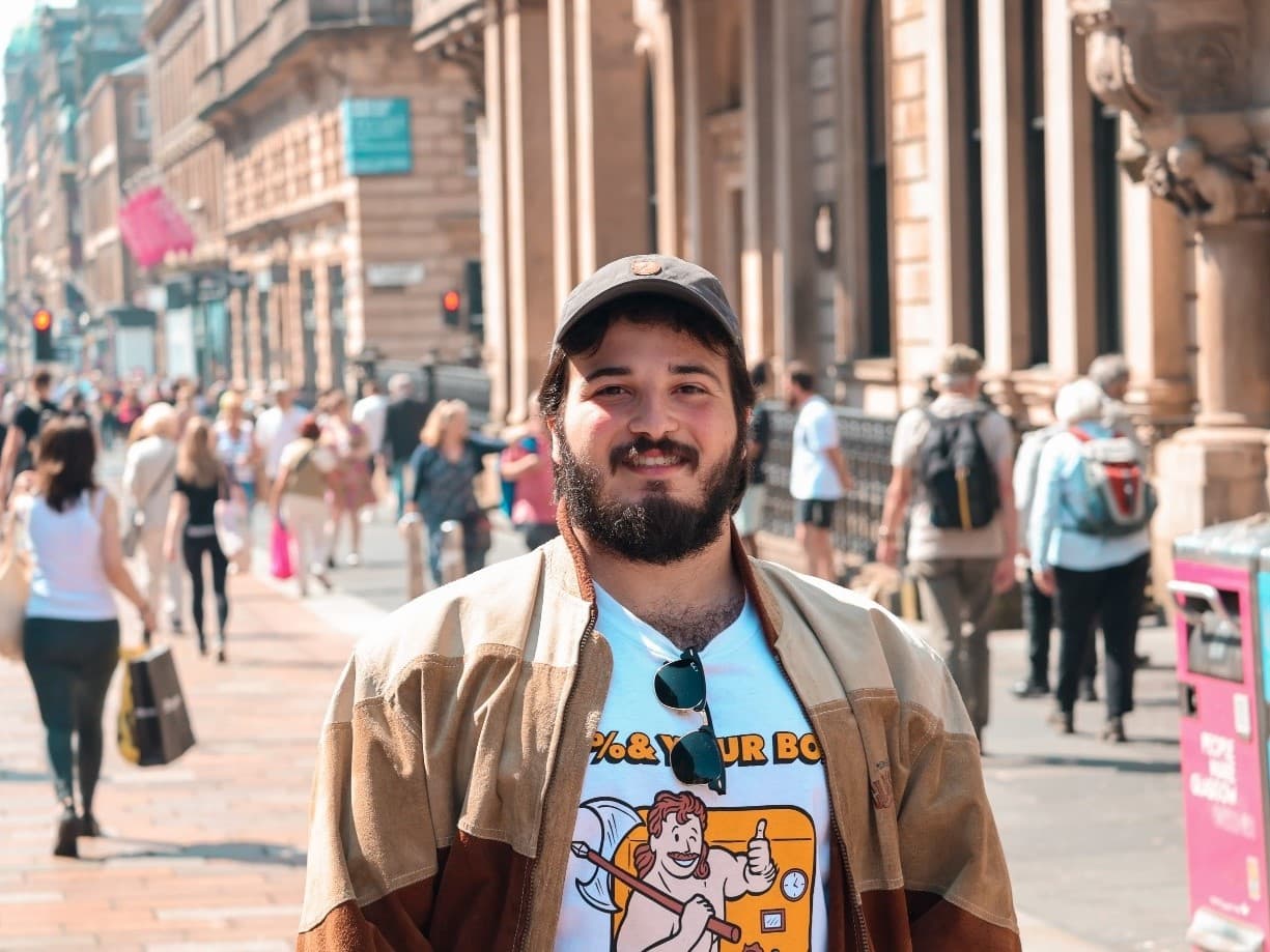 Edward Selvaig shares his journey as a Vets Now Glasgow… – body