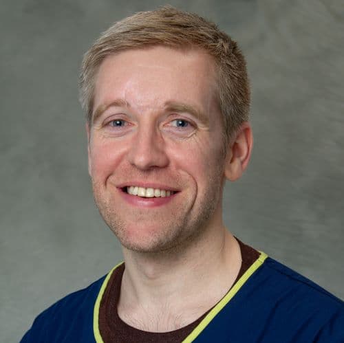 Simon Hagley on what interns can expect at Vets Now – body